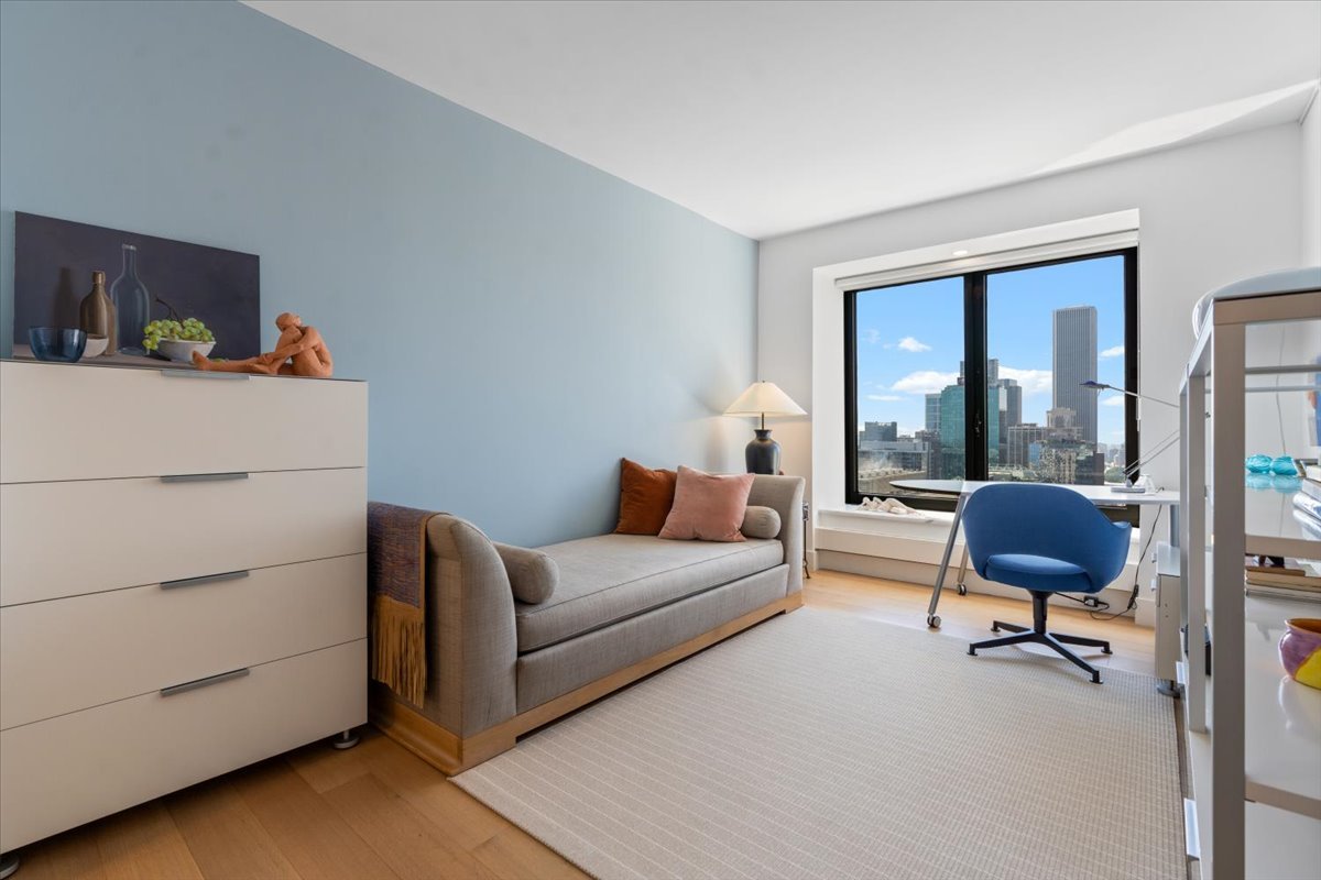 161 E Chicago Avenue 33c Property Photo 26