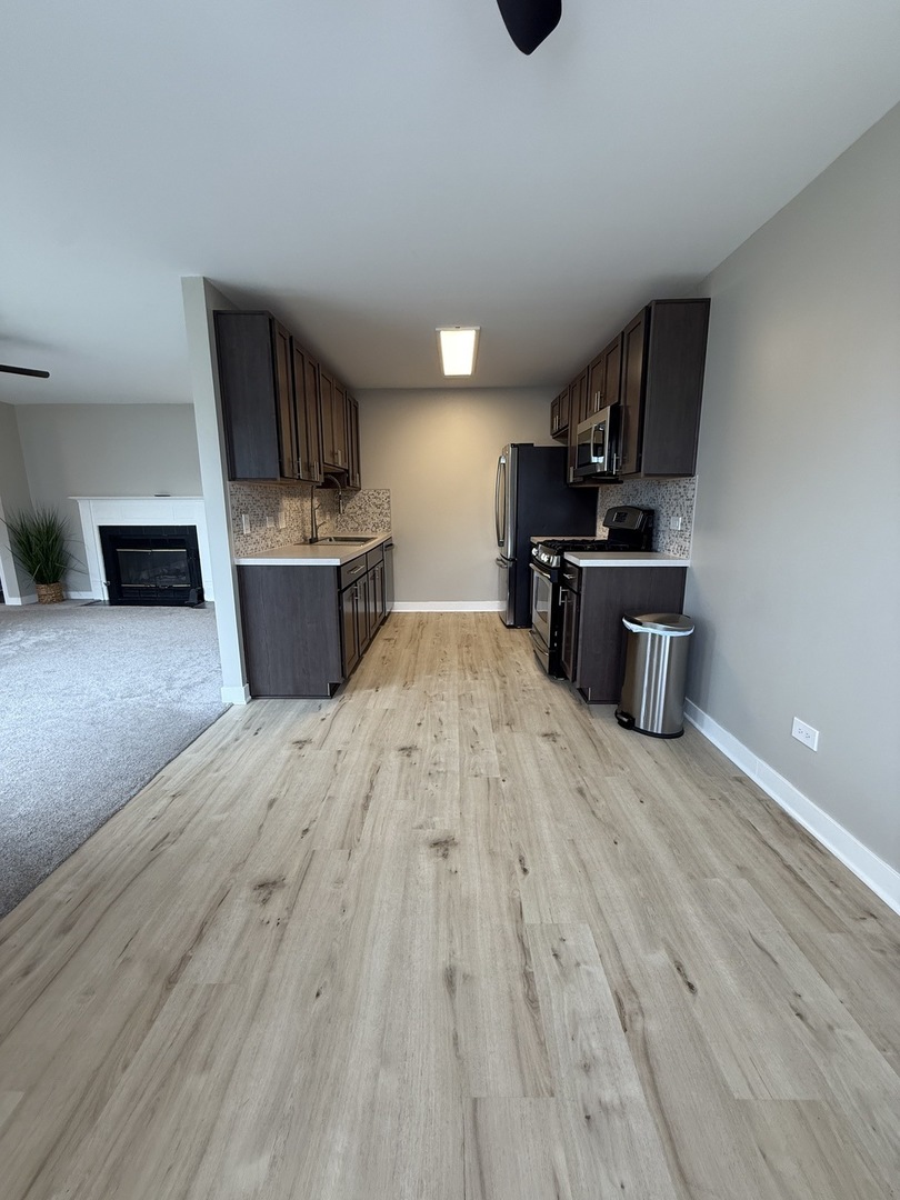 673 Thorntree Court D-2 Property Photo 4