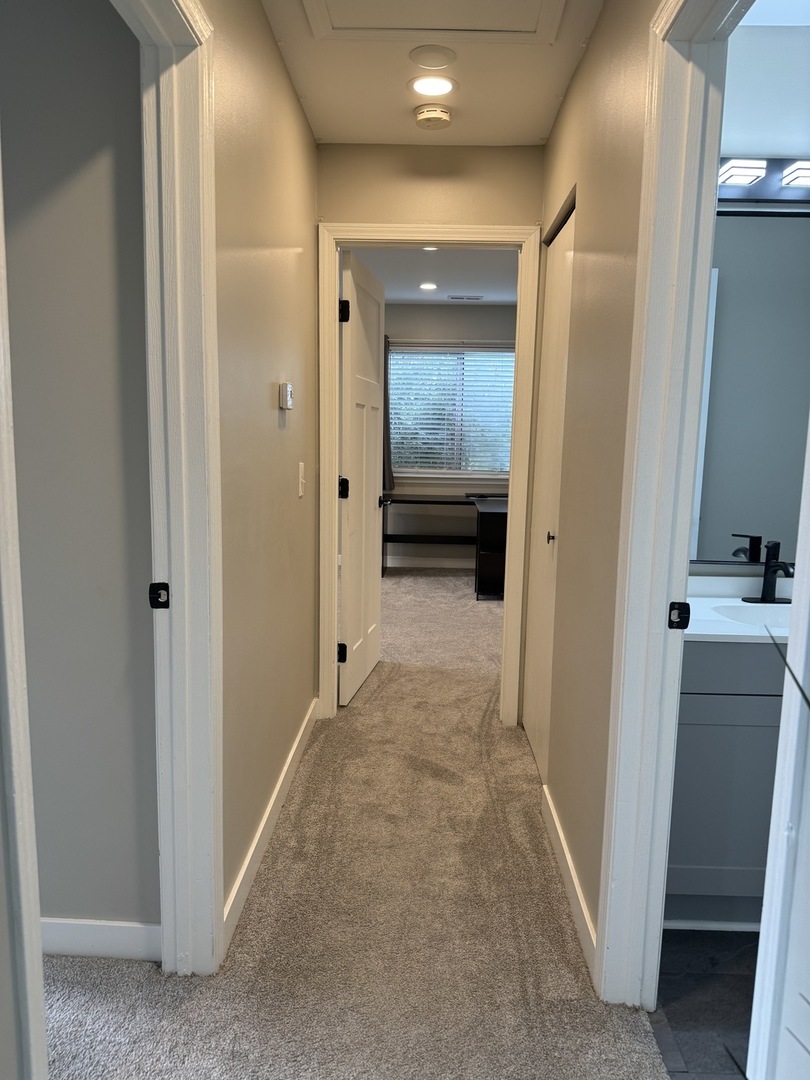 673 Thorntree Court D-2 Property Photo 11