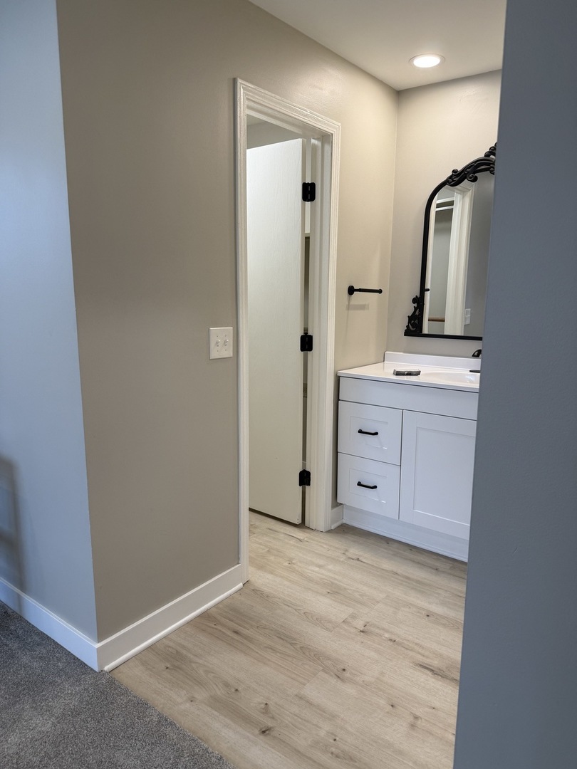 673 Thorntree Court D-2 Property Photo 12