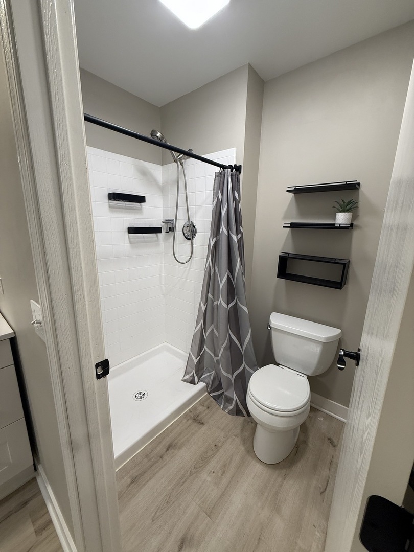 673 Thorntree Court D-2 Property Photo 15