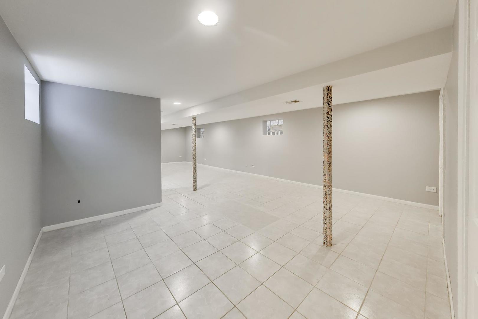 2972 S Loomis Street Property Photo 24