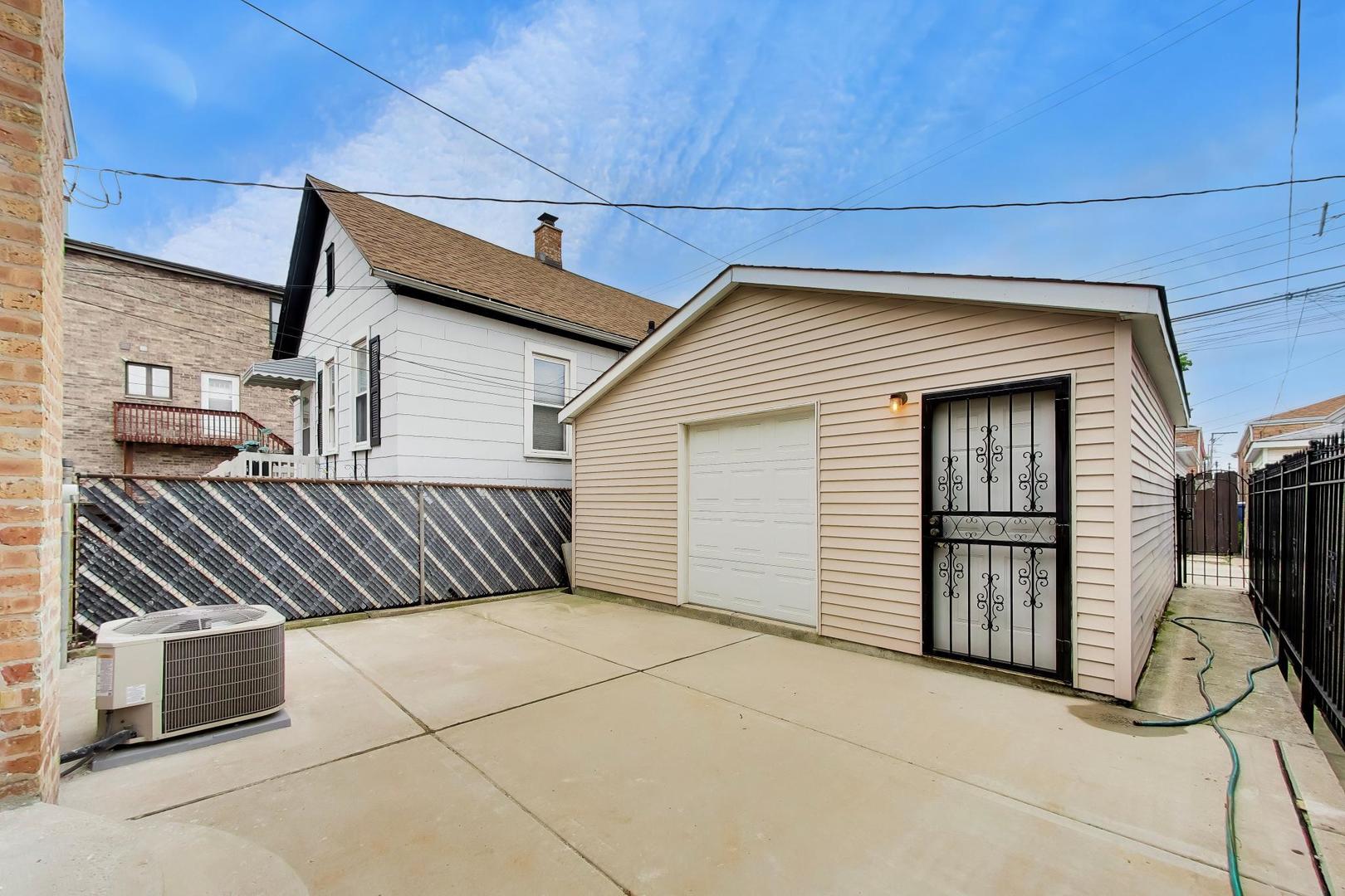 2972 S Loomis Street Property Photo 35
