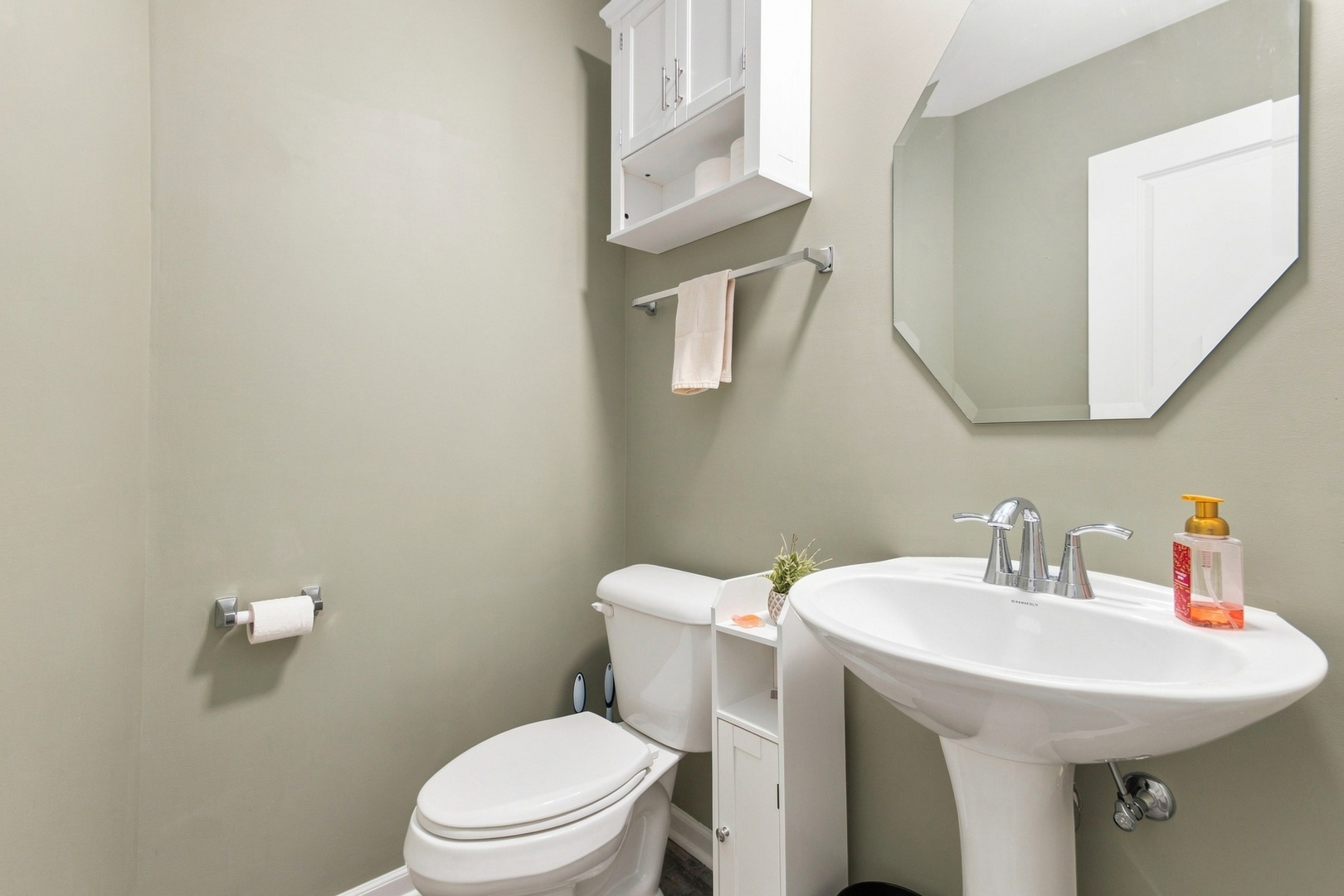 191 Lakeshore Drive Property Photo 10