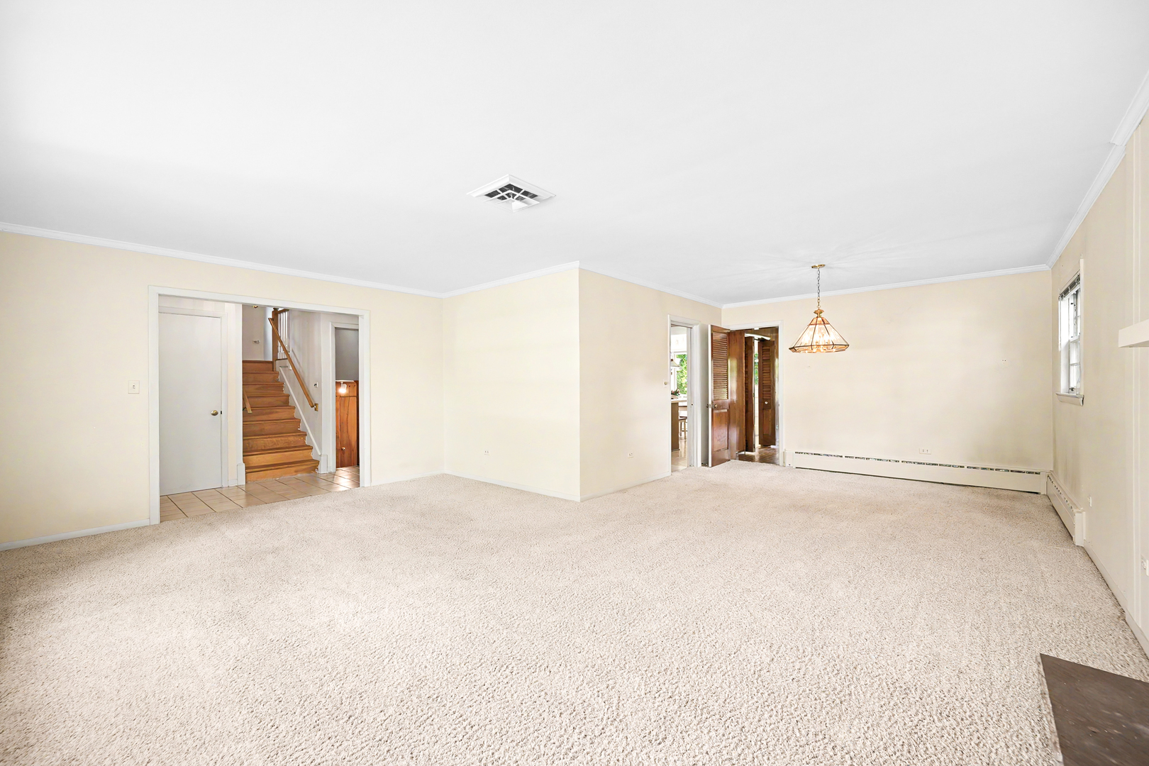 218 W Elm Street Property Photo 9