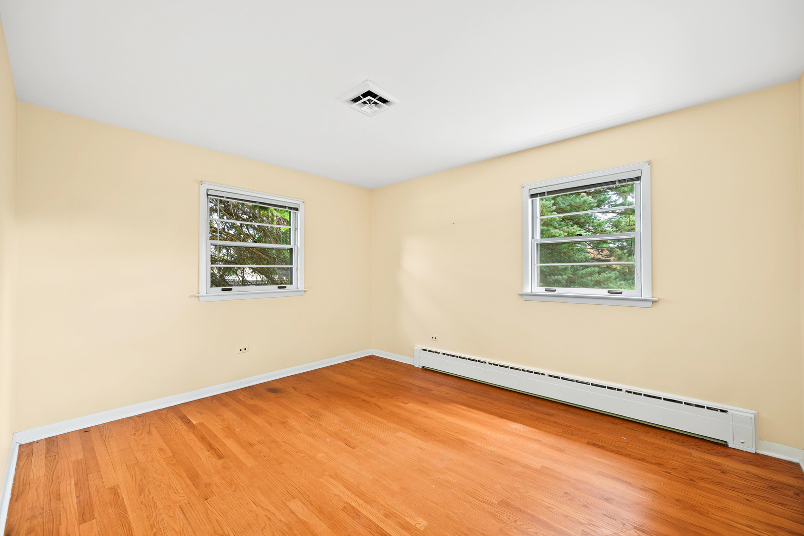 218 W Elm Street Property Photo 30