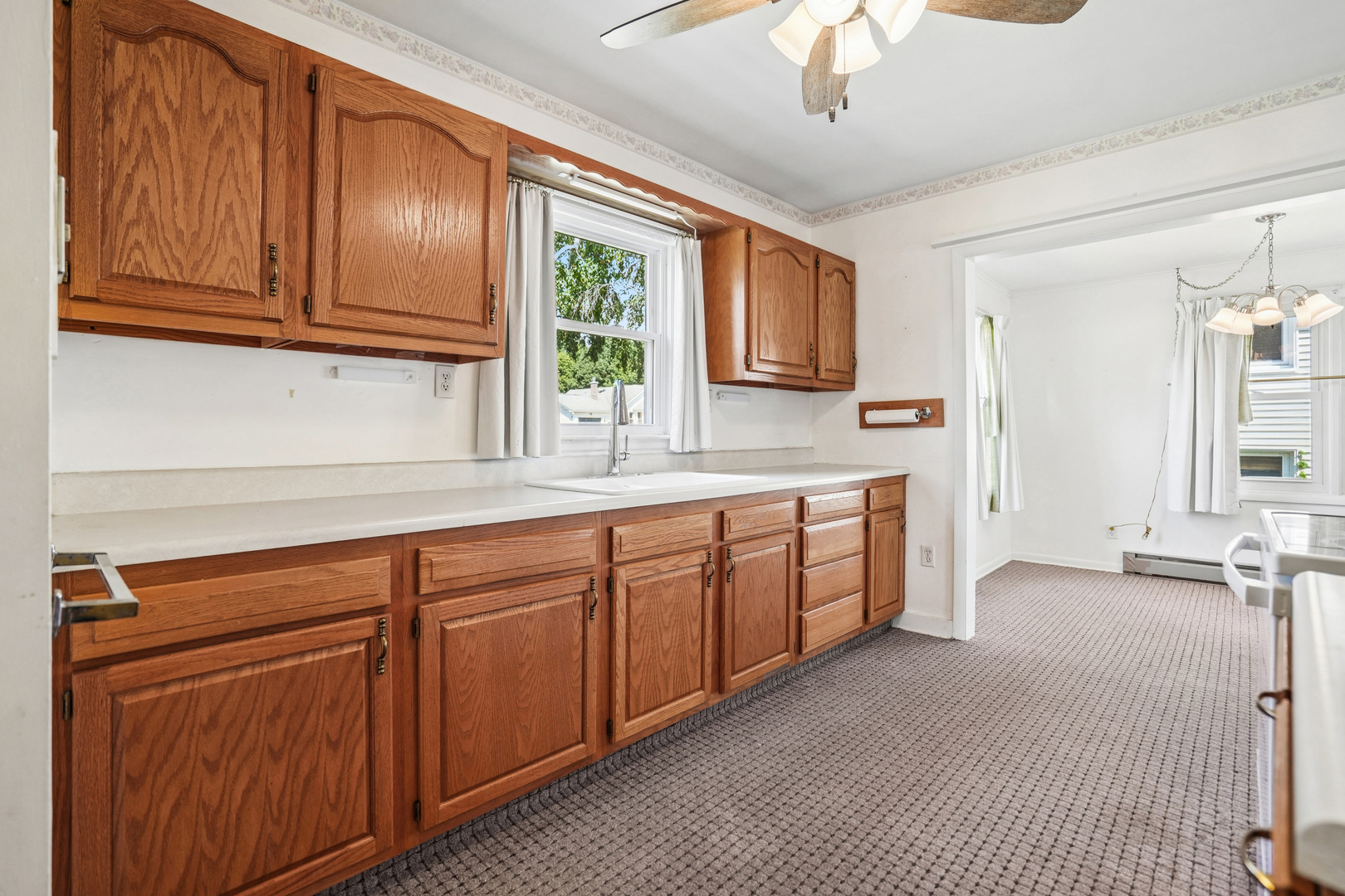 825 4th Street Property Photo 5