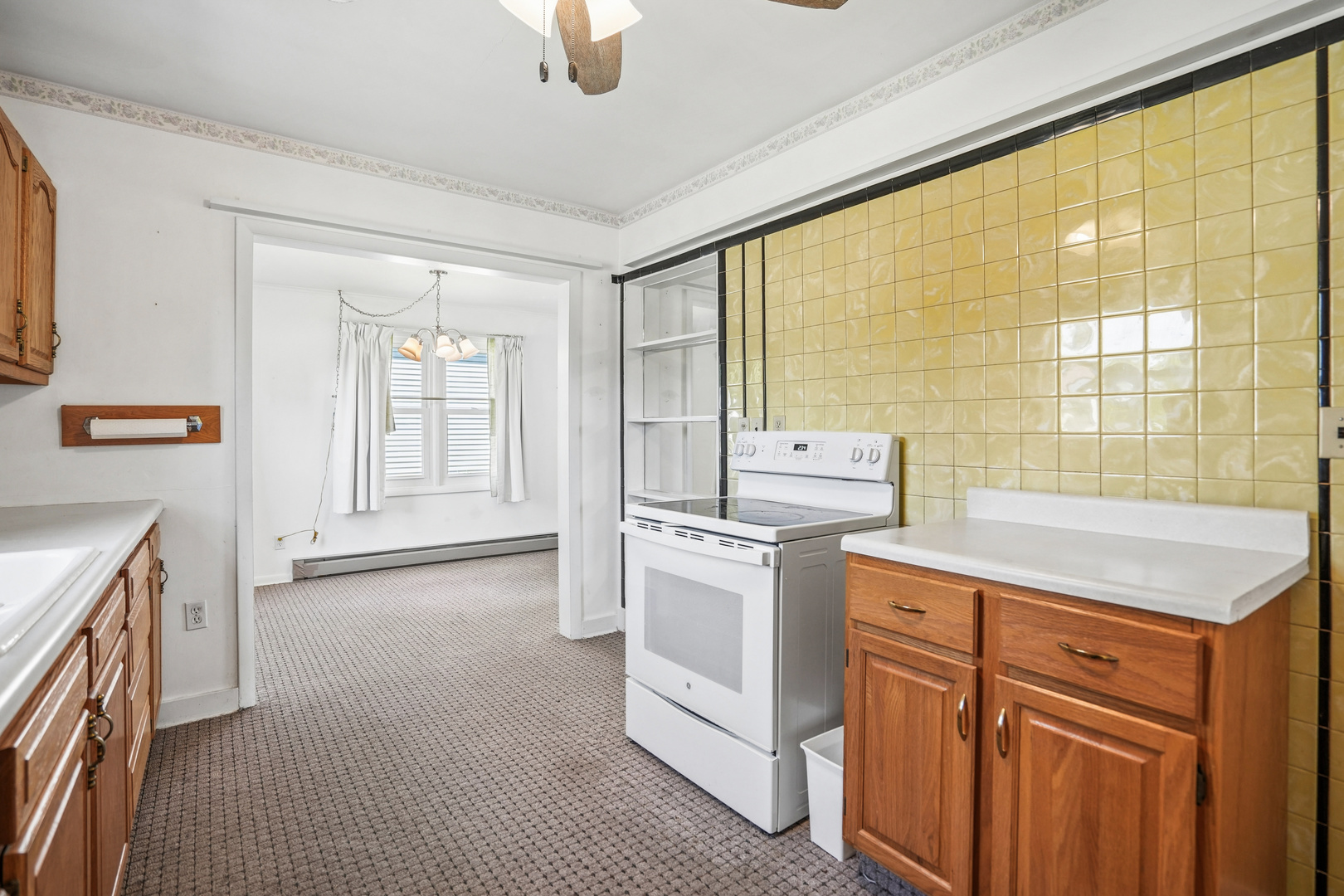 825 4th Street Property Photo 6