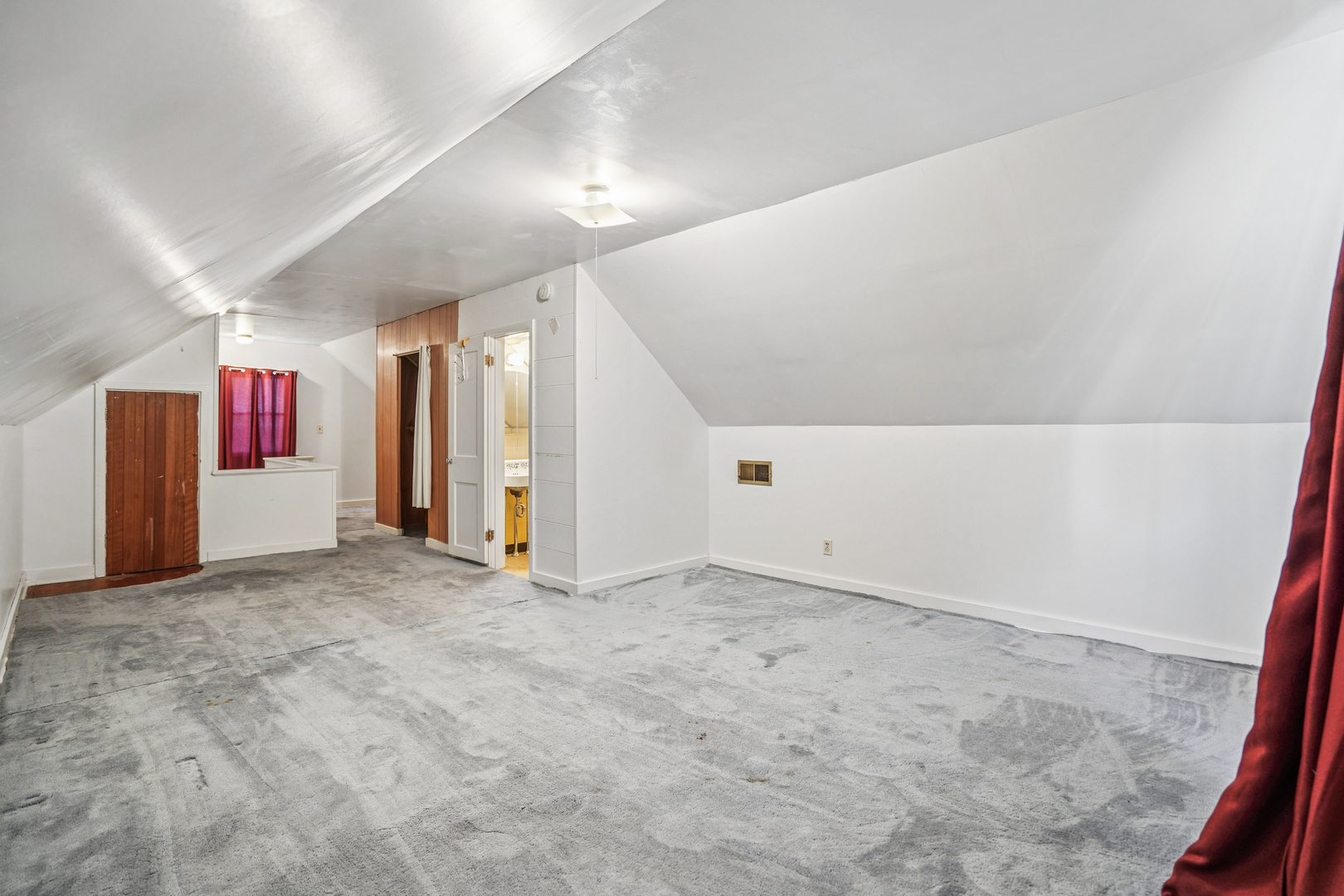 825 4th Street Property Photo 14