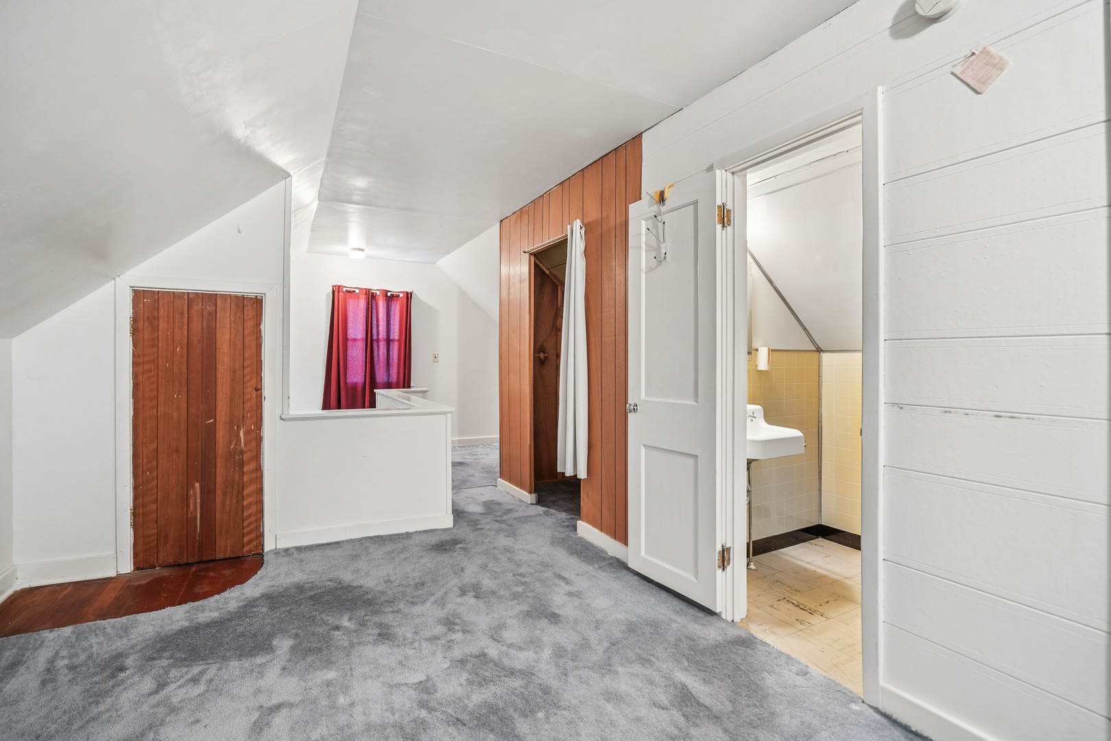 825 4th Street Property Photo 15