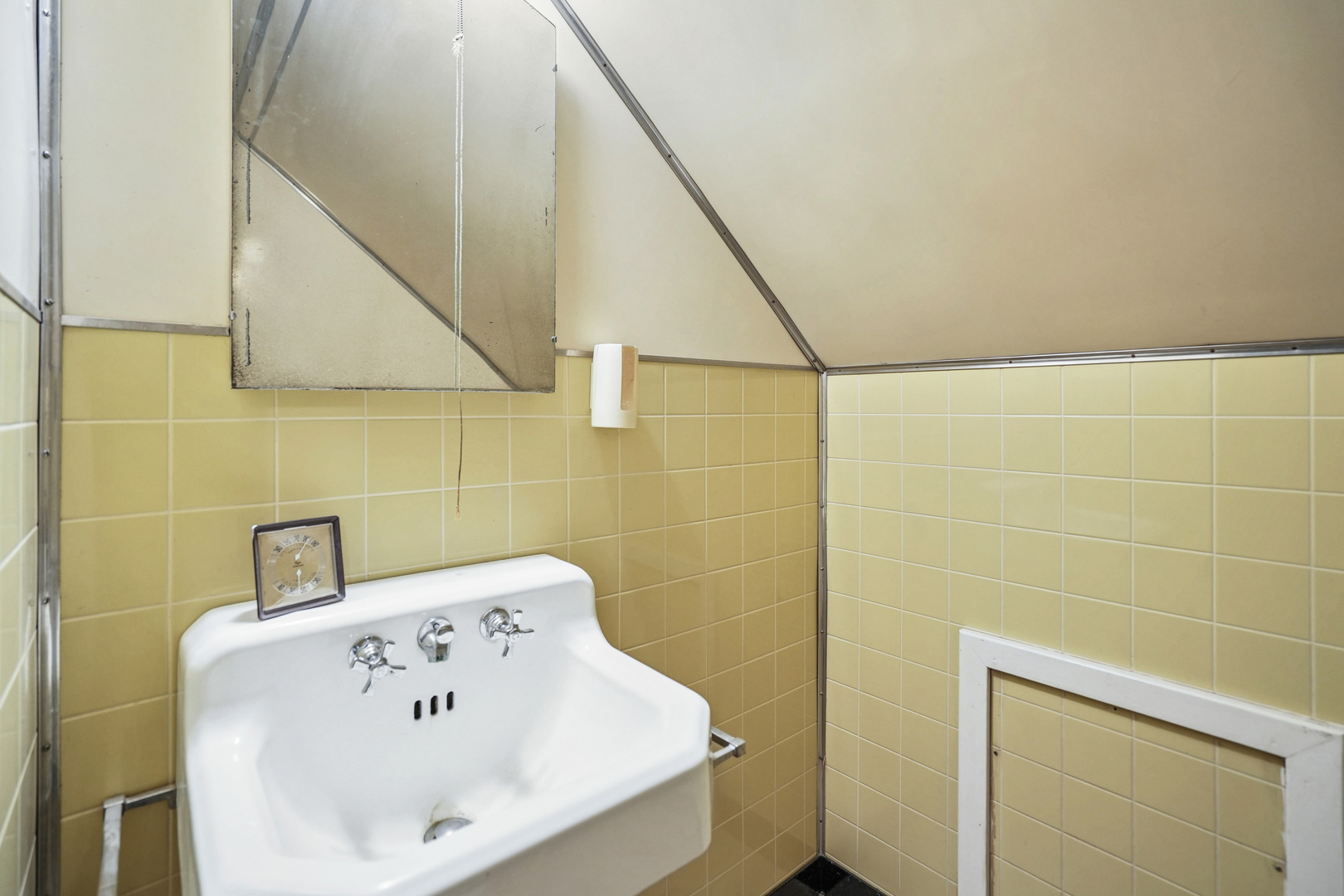 825 4th Street Property Photo 16