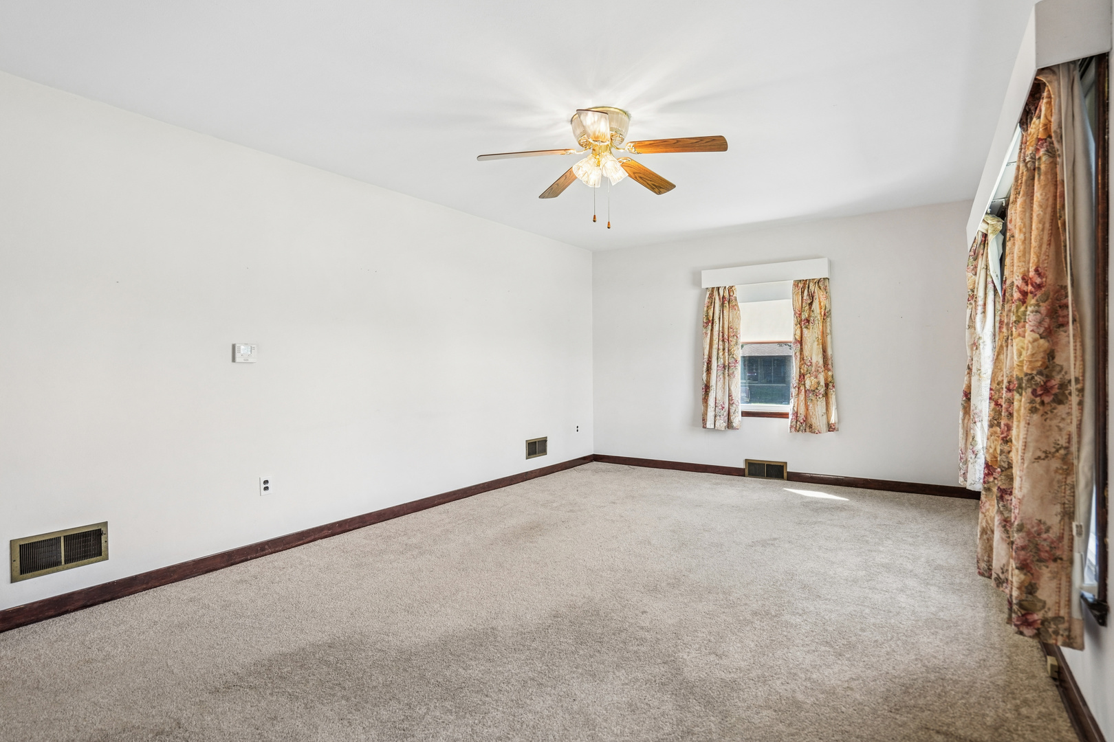 825 4th Street Property Photo 19