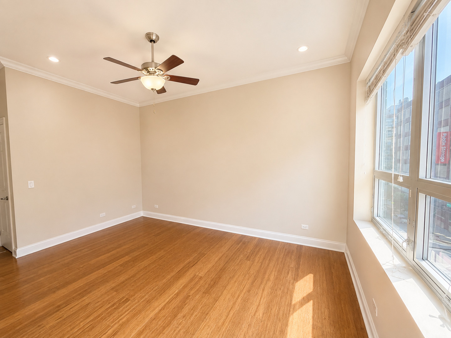 1002 W Van Buren Street 402 Property Photo 16