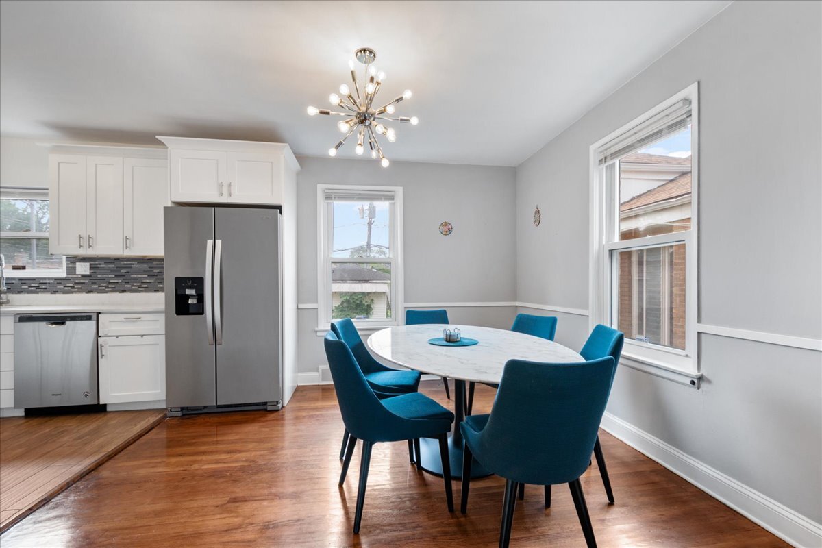 2611 W Jarlath Street Property Photo 7