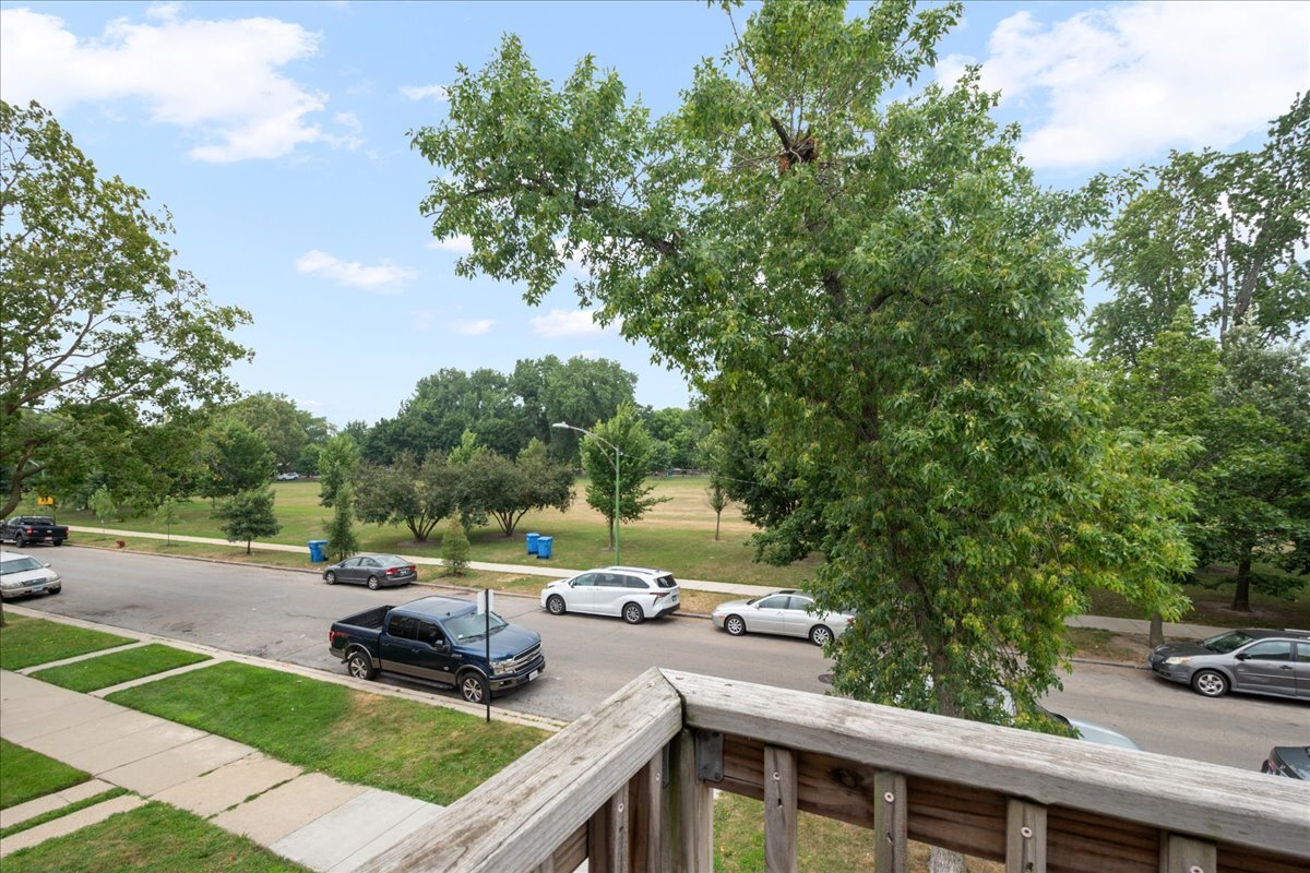 2611 W Jarlath Street Property Photo 14