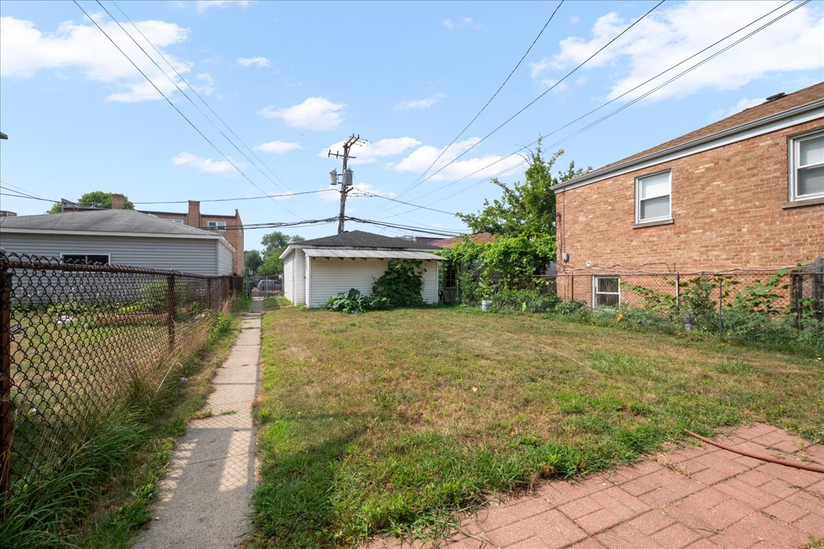 2611 W Jarlath Street Property Photo 19