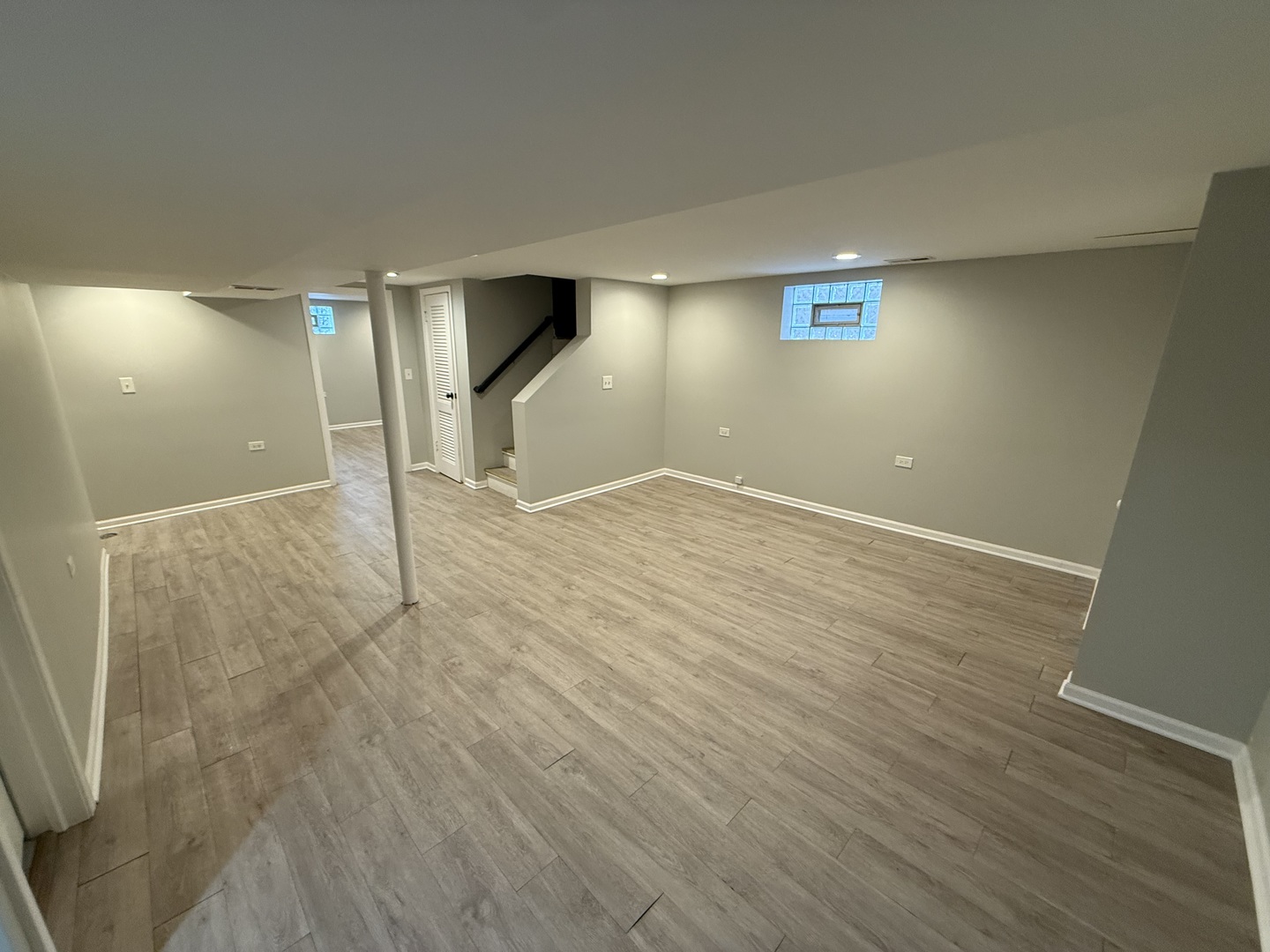 5423 W 63rd Place Property Photo 10