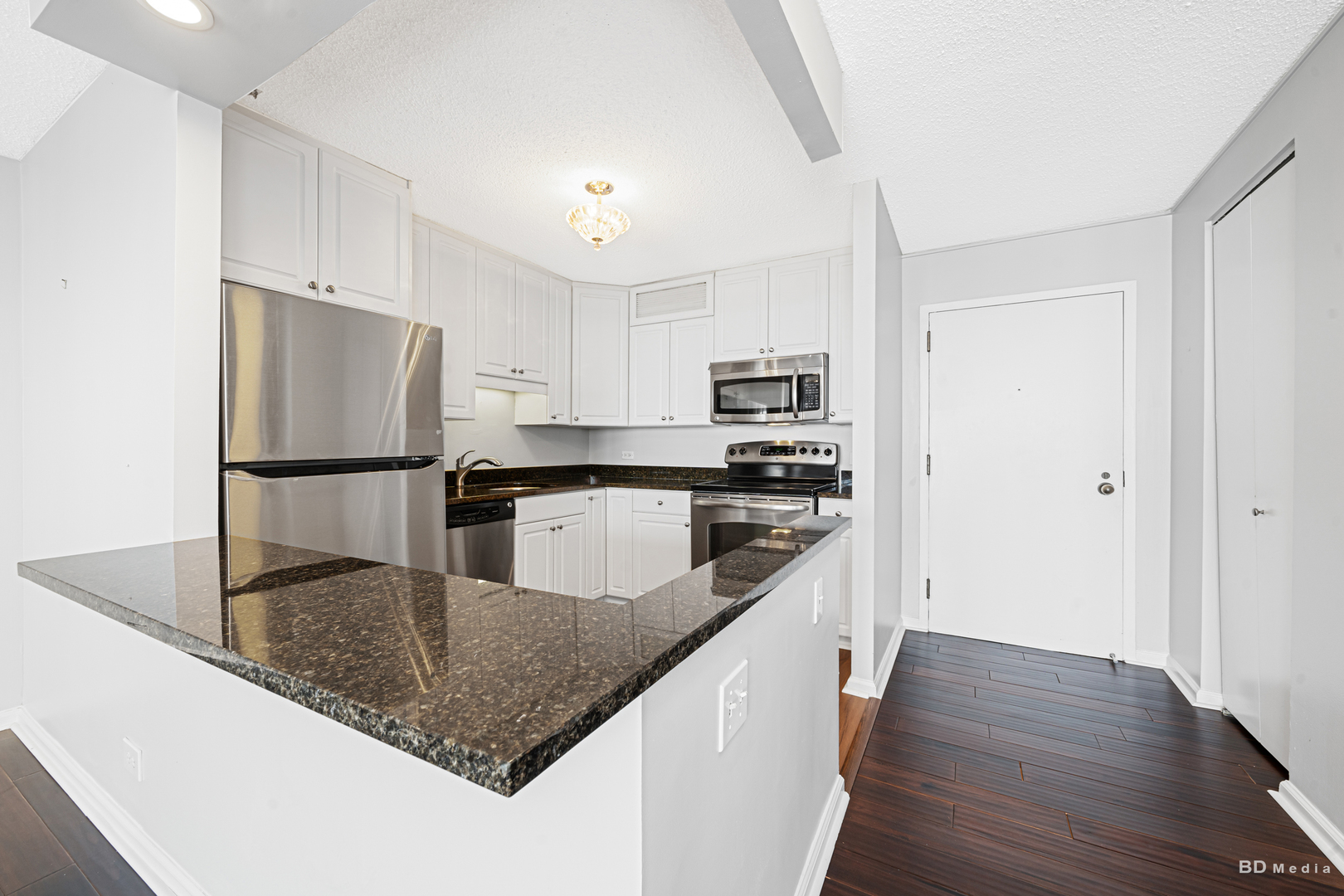 10 E Ontario Street 4005 Property Photo 6