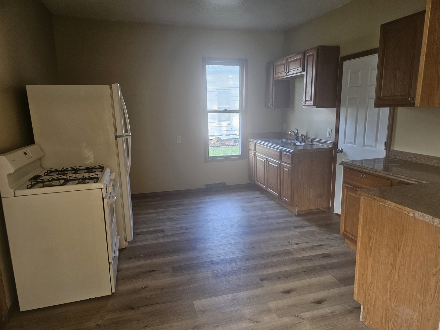556 24th Avenue Property Photo 4