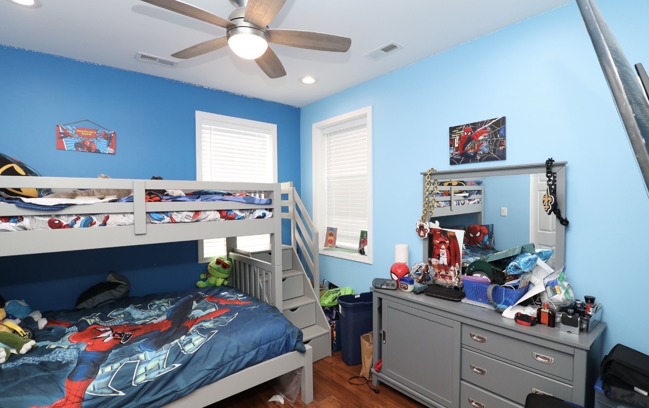 2922 N New England Avenue Property Photo 15