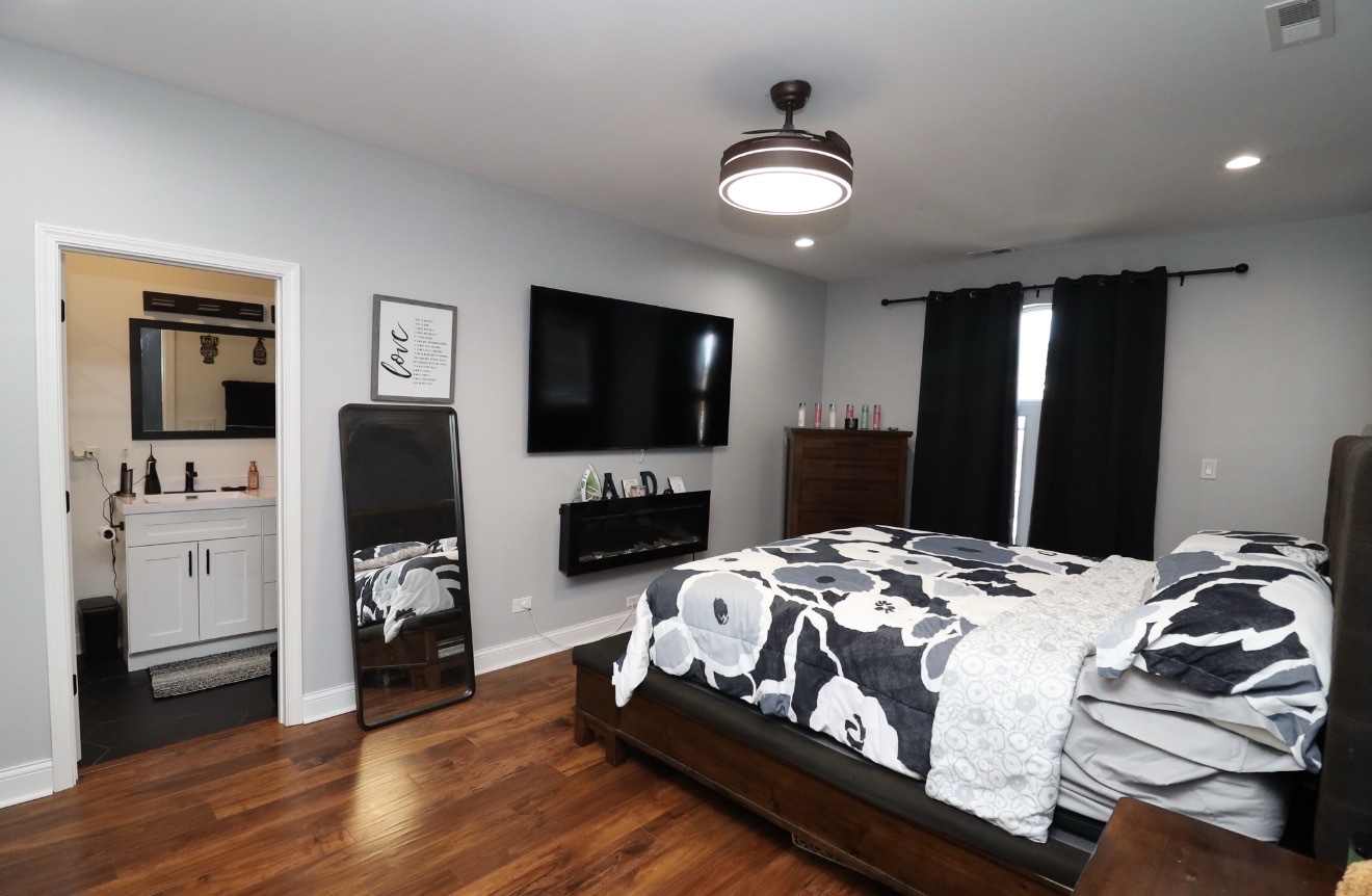 2922 N New England Avenue Property Photo 18