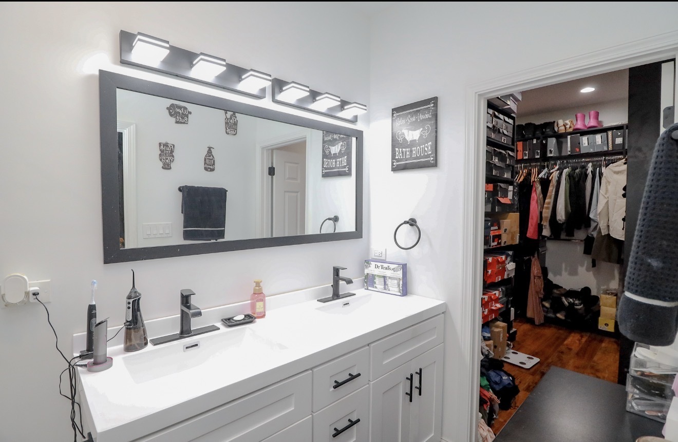 2922 N New England Avenue Property Photo 20