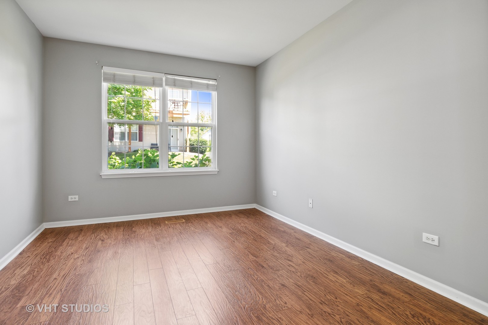 2442 Golf Ridge Circle Property Photo 6