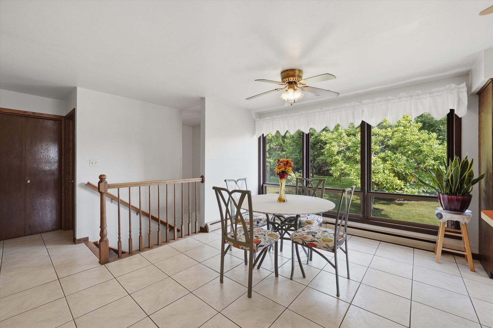 1128 W Church Road Property Photo 8