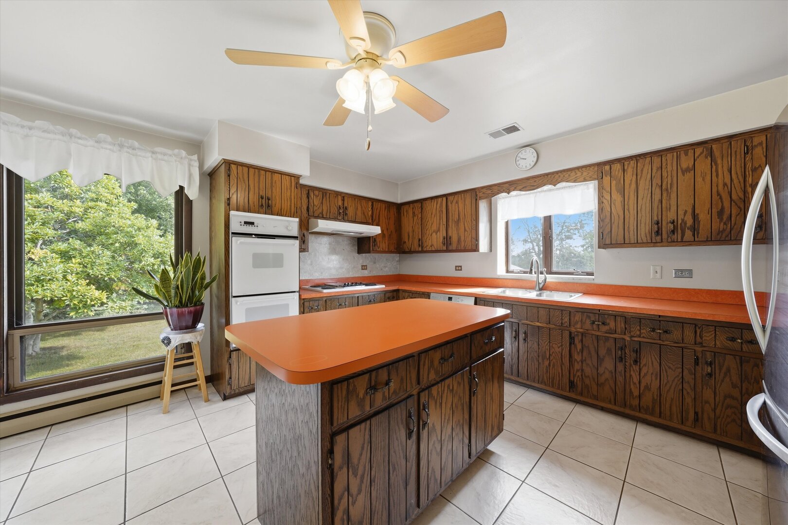 1128 W Church Road Property Photo 10