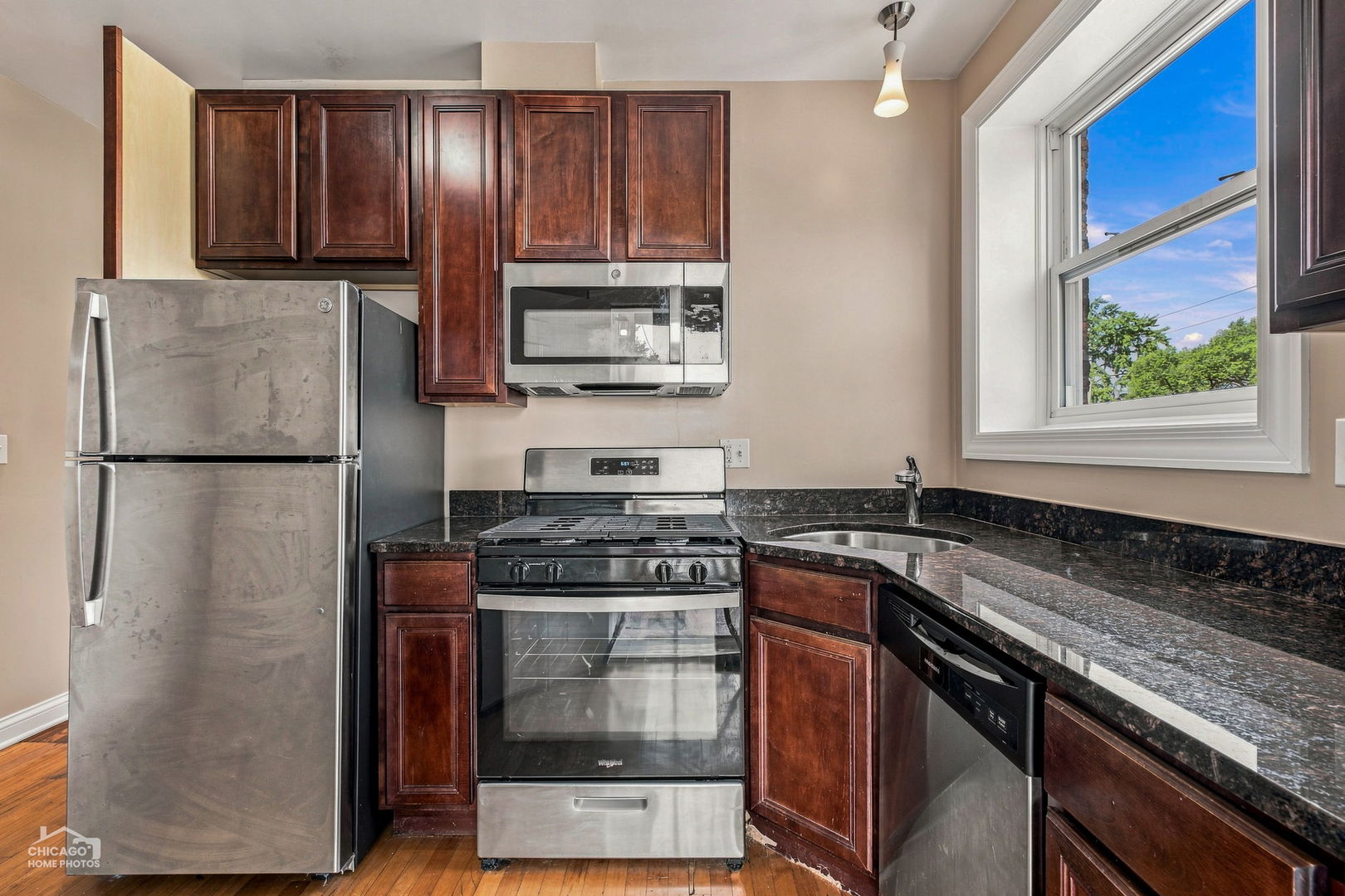 1839 N Monticello Avenue 3w Property Photo 6