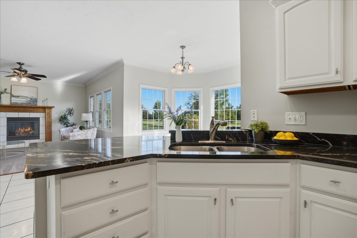 409 Whispering Pines Cc Lane Property Photo 9