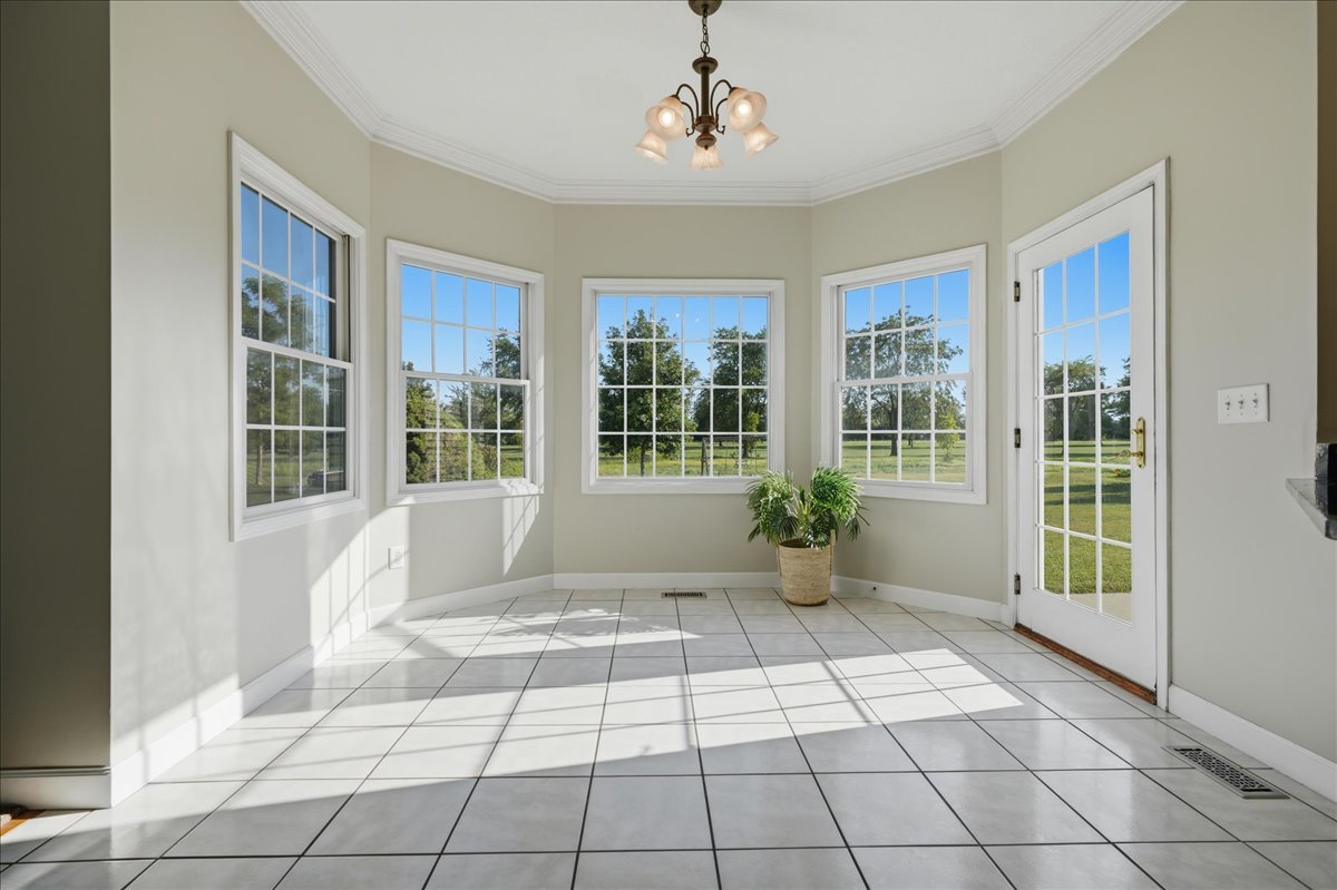 409 Whispering Pines Cc Lane Property Photo 10