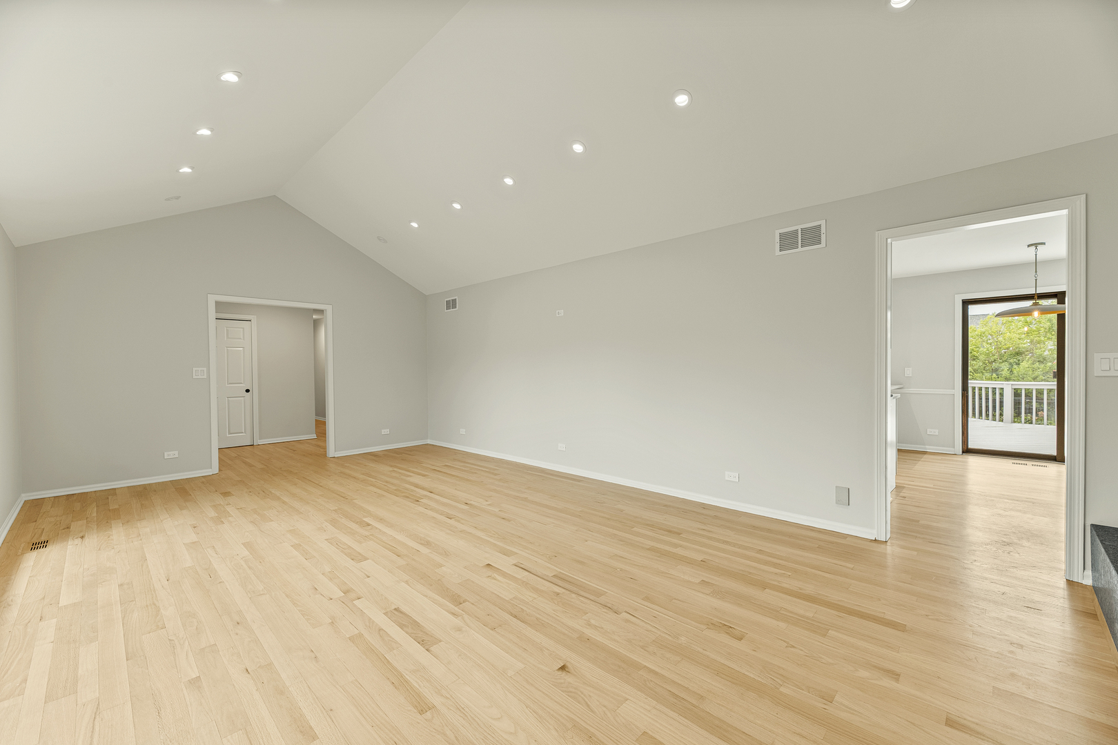 412 Bramble Lane Property Photo 5
