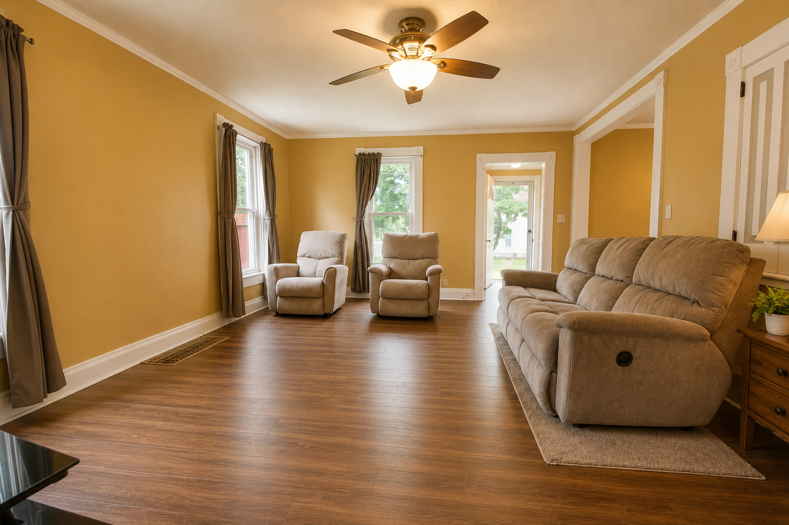 810 Hemlock Avenue Property Photo 9