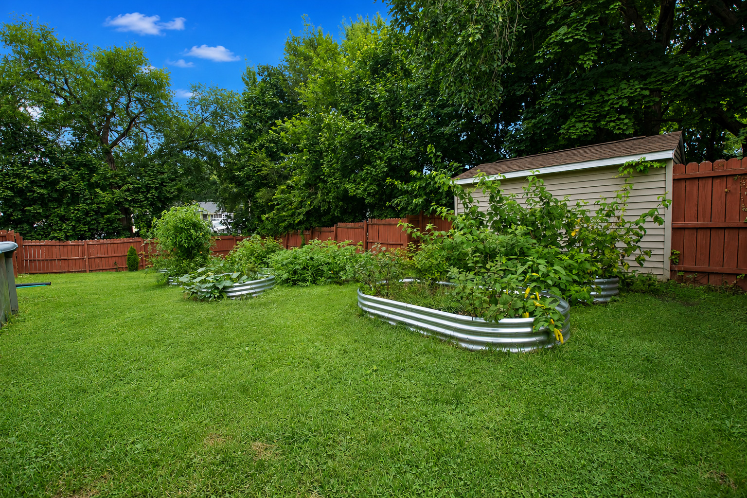 810 Hemlock Avenue Property Photo 32