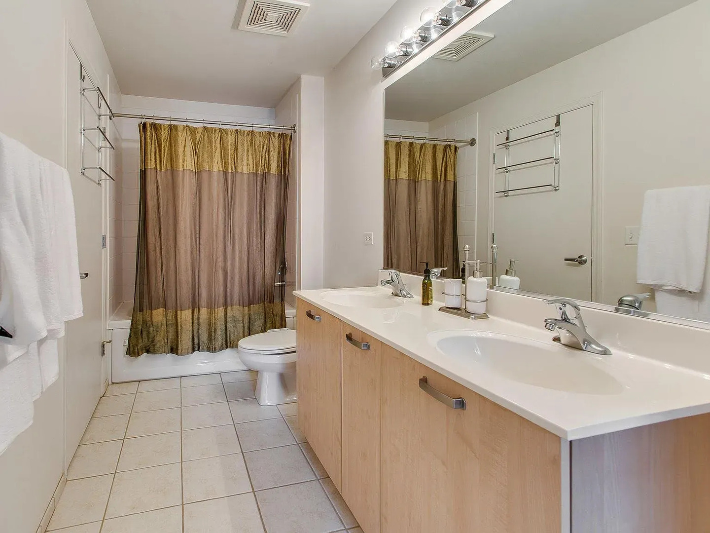 111 S Morgan Street 710 Property Photo 9