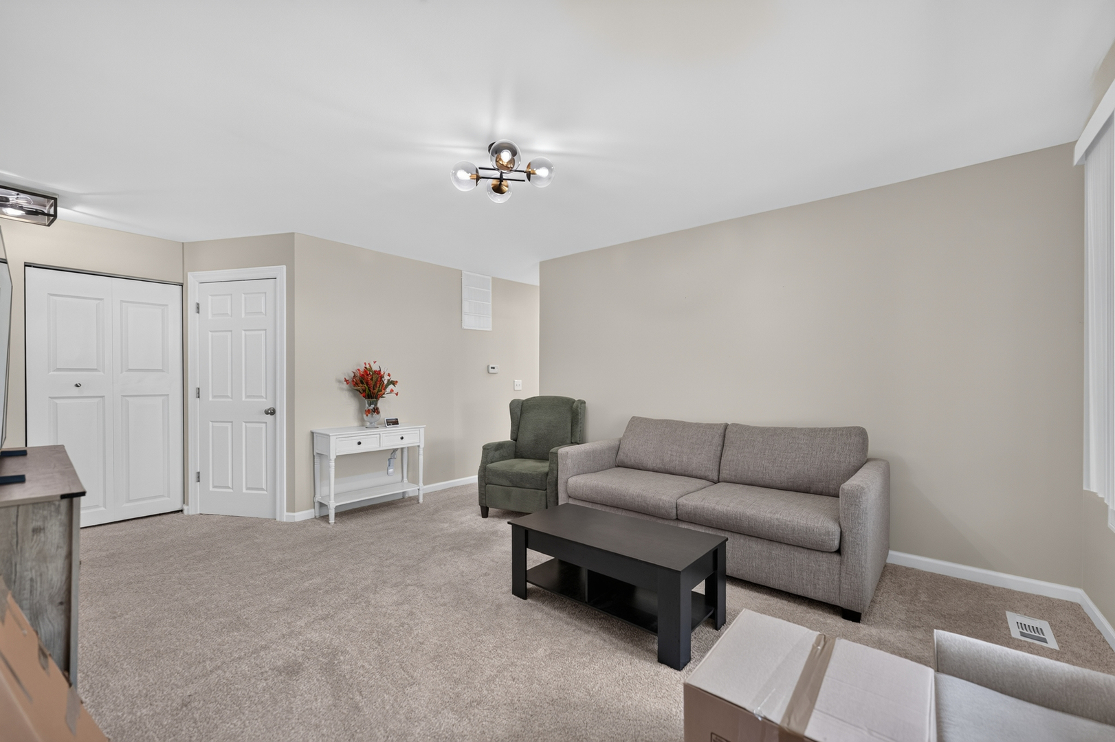 665 Thorntree Court A-1 Property Photo 6