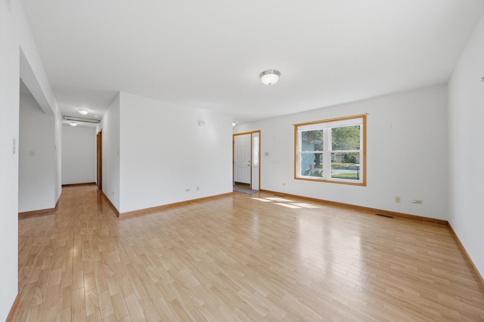 3136 Butler Avenue Property Photo 3