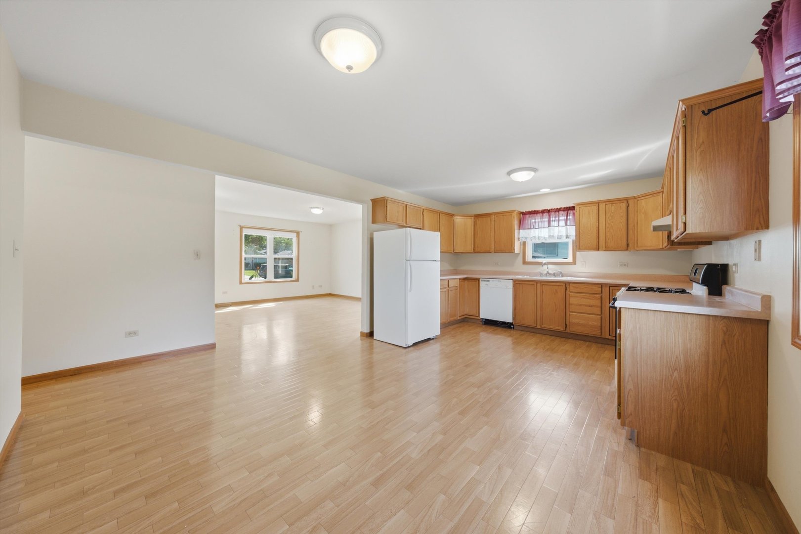 3136 Butler Avenue Property Photo 6