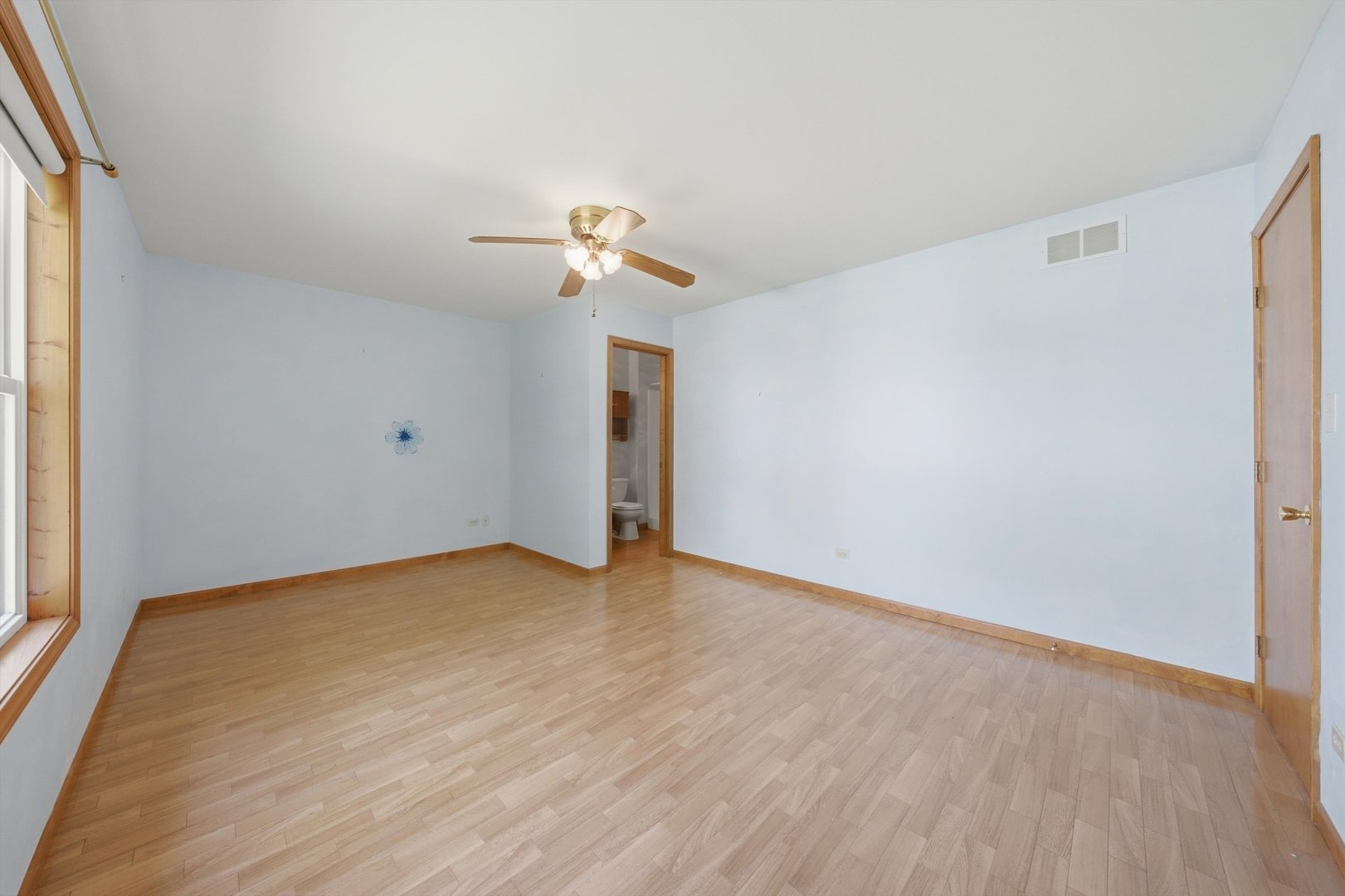 3136 Butler Avenue Property Photo 9