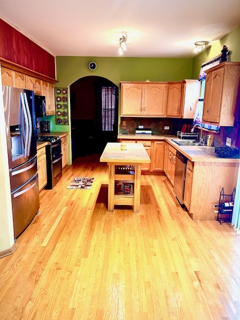 25813 S Hoover Court Property Photo 5
