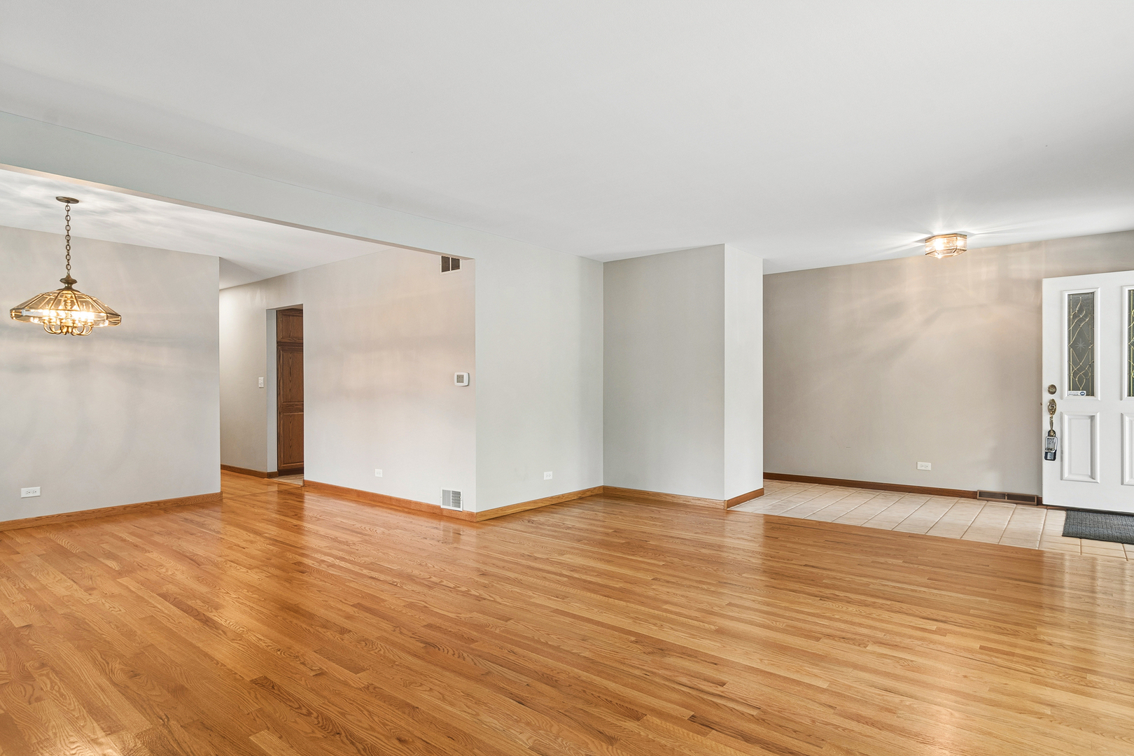 1807 N Larch Drive Property Photo 6