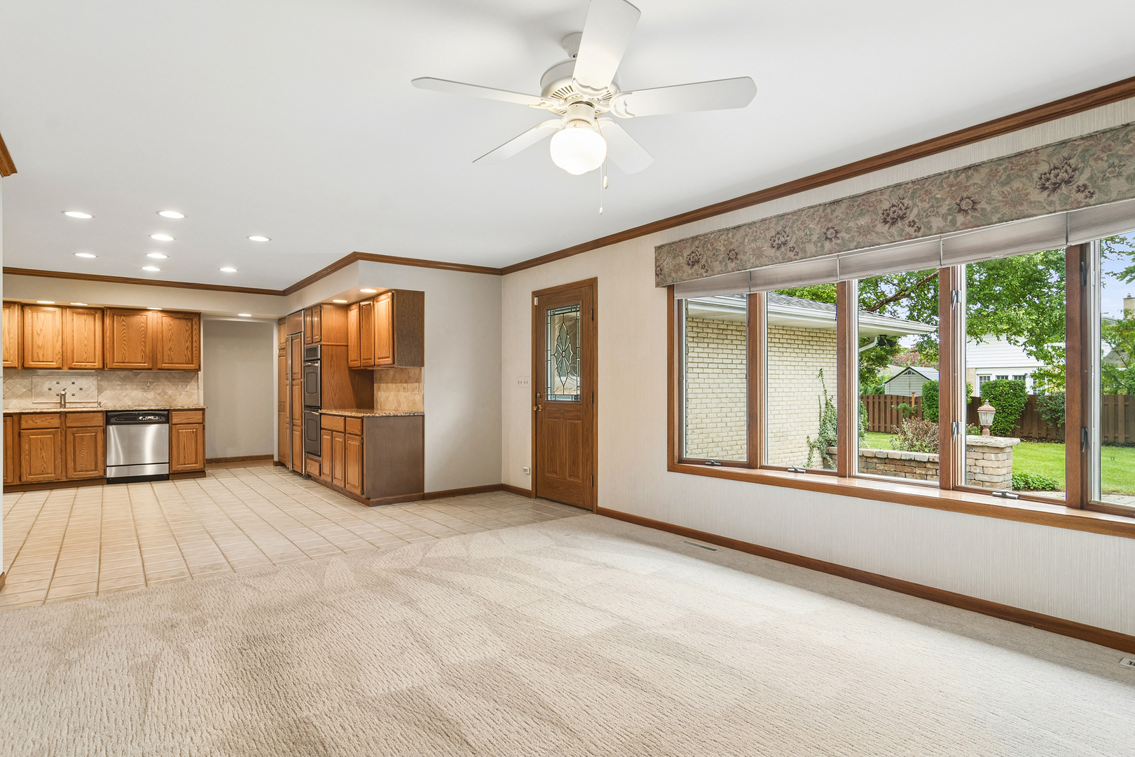 1807 N Larch Drive Property Photo 10
