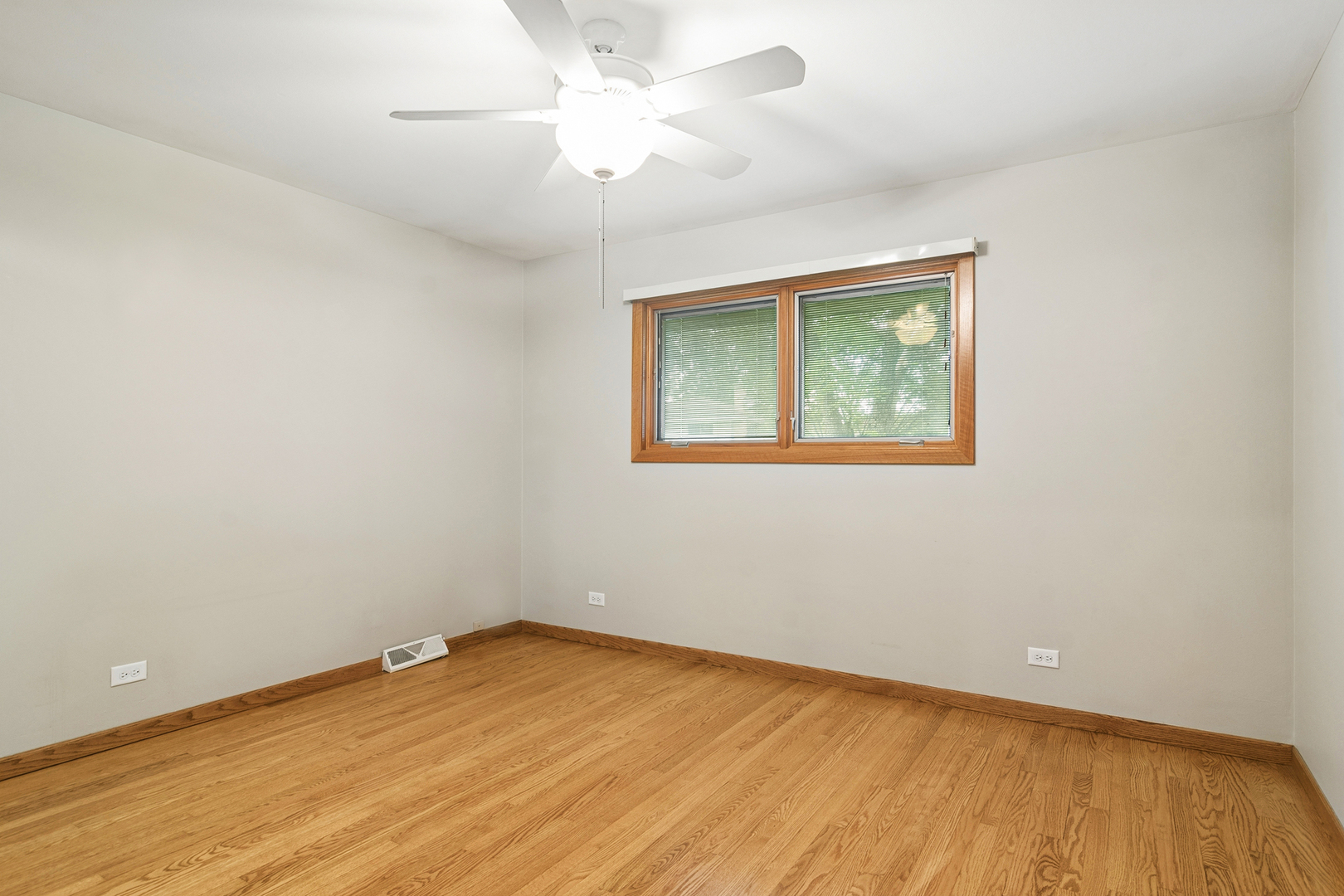 1807 N Larch Drive Property Photo 15