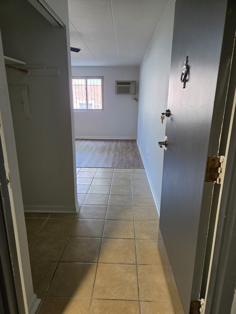 2537 Thatcher Avenue 1a Property Photo 7