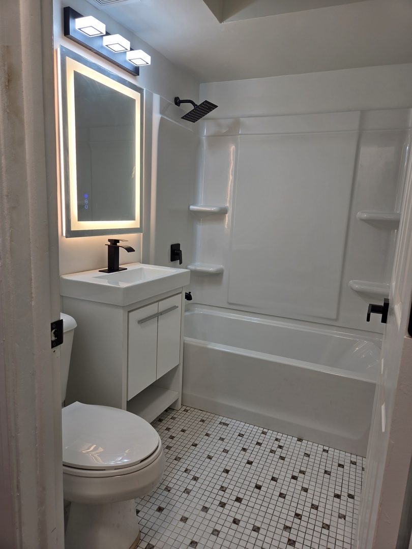 2537 Thatcher Avenue 1a Property Photo 10