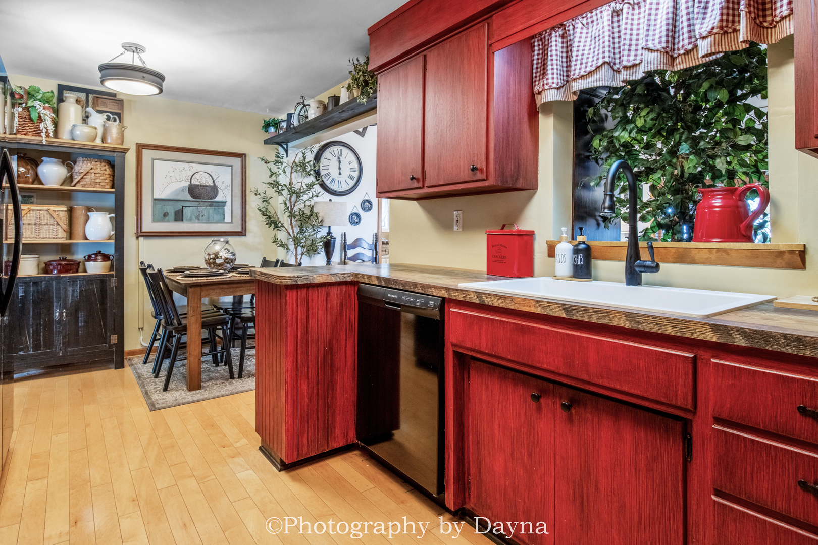 655 Jonette Avenue Property Photo 11