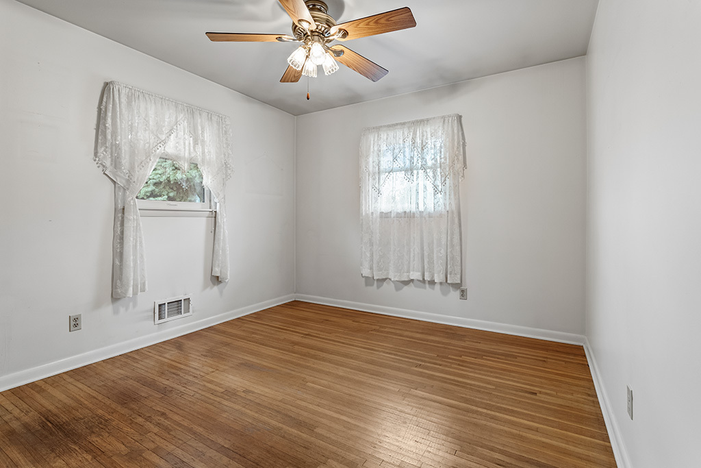 927 Maryville Drive Property Photo 10