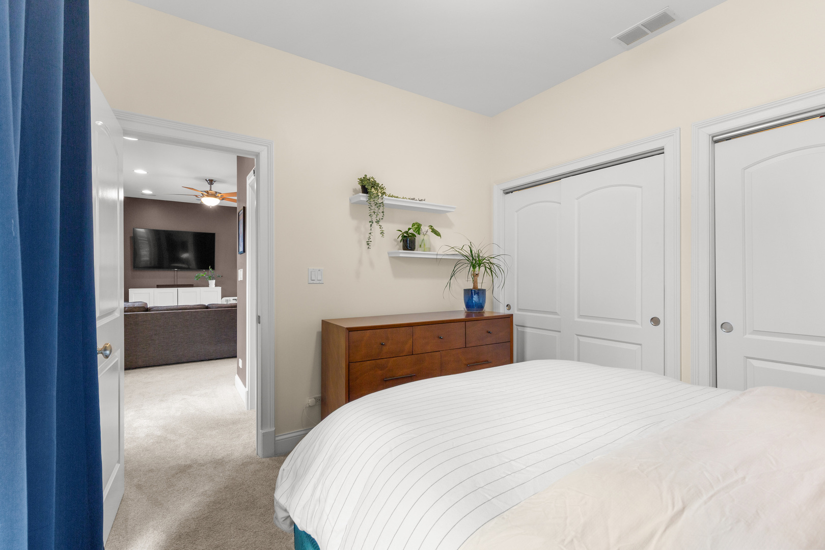 3842 N Southport Avenue L Property Photo 20