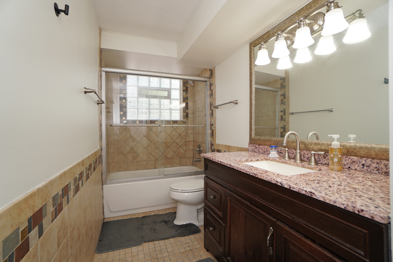 1003 S Euclid Avenue 1 Property Photo 13